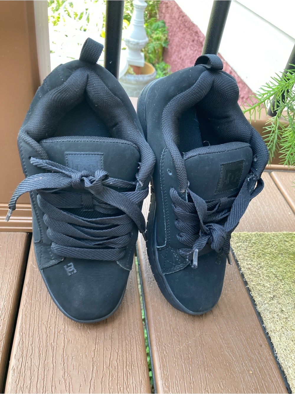 Men’s DC size 7.5 Court Graffik black monochrome skate shoes - Picture 3 of 10